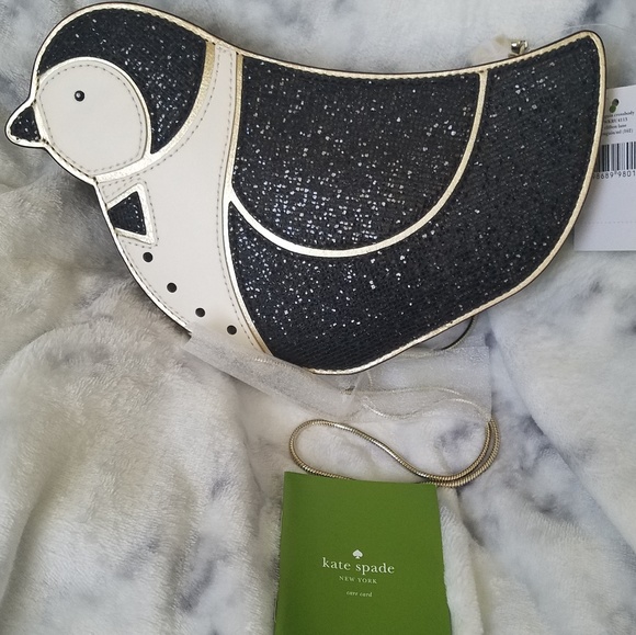 ⛔️SOLD⛔️Kate Spade Clifton Lane Penguin crossbody - Picture 2 of 5